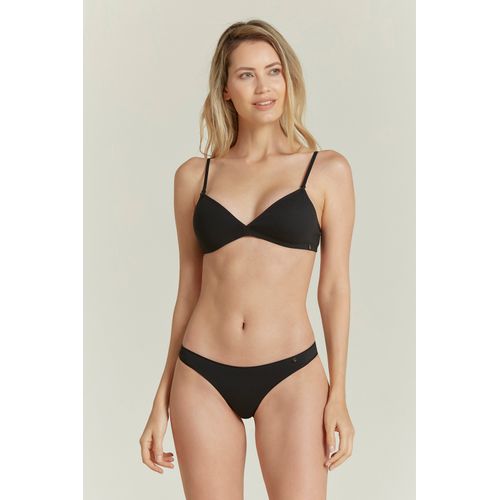 Less básica de algodón con lycra.