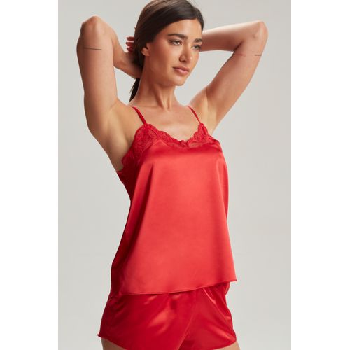 Pijama de raso y puntilla